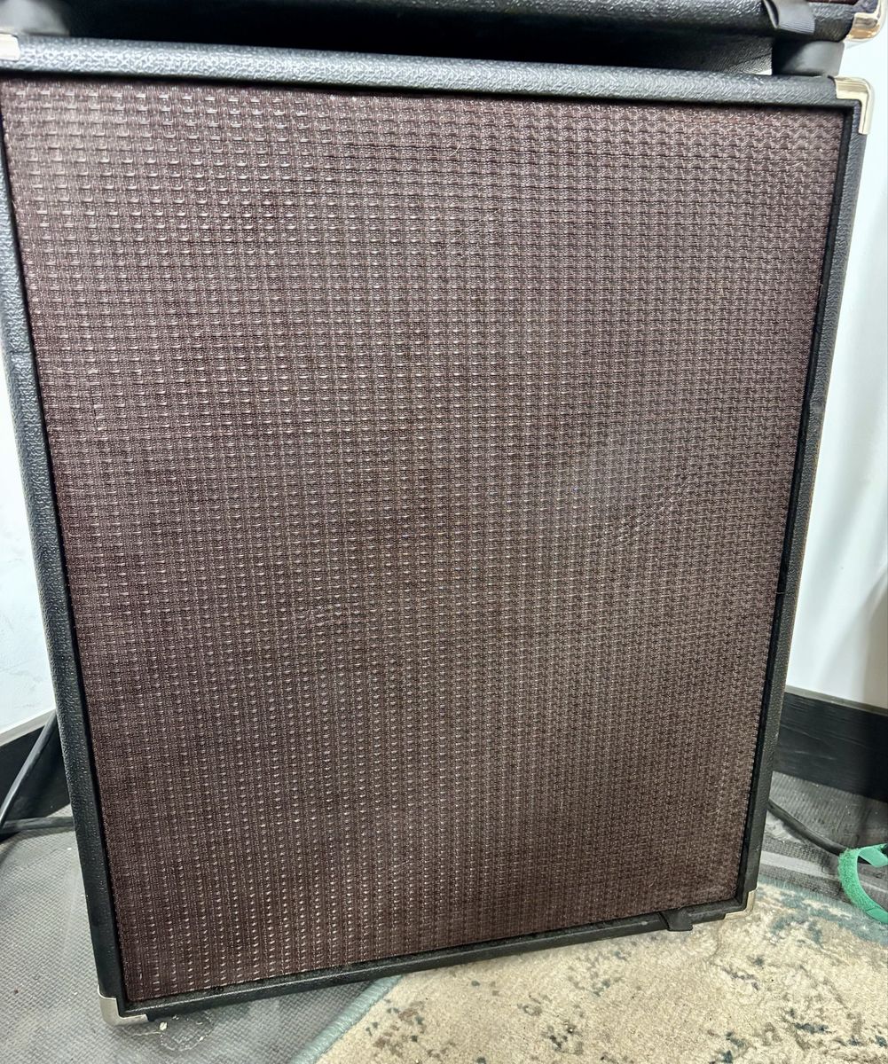 Fender Rumble 210 bass cab