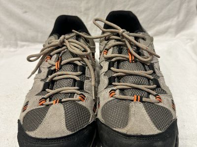 Hi-Tec men’s size 11 gray mesh and Leather waterproof hiking shoes