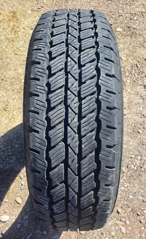 255-75-17 Bridgestone Dueler A/T Tire