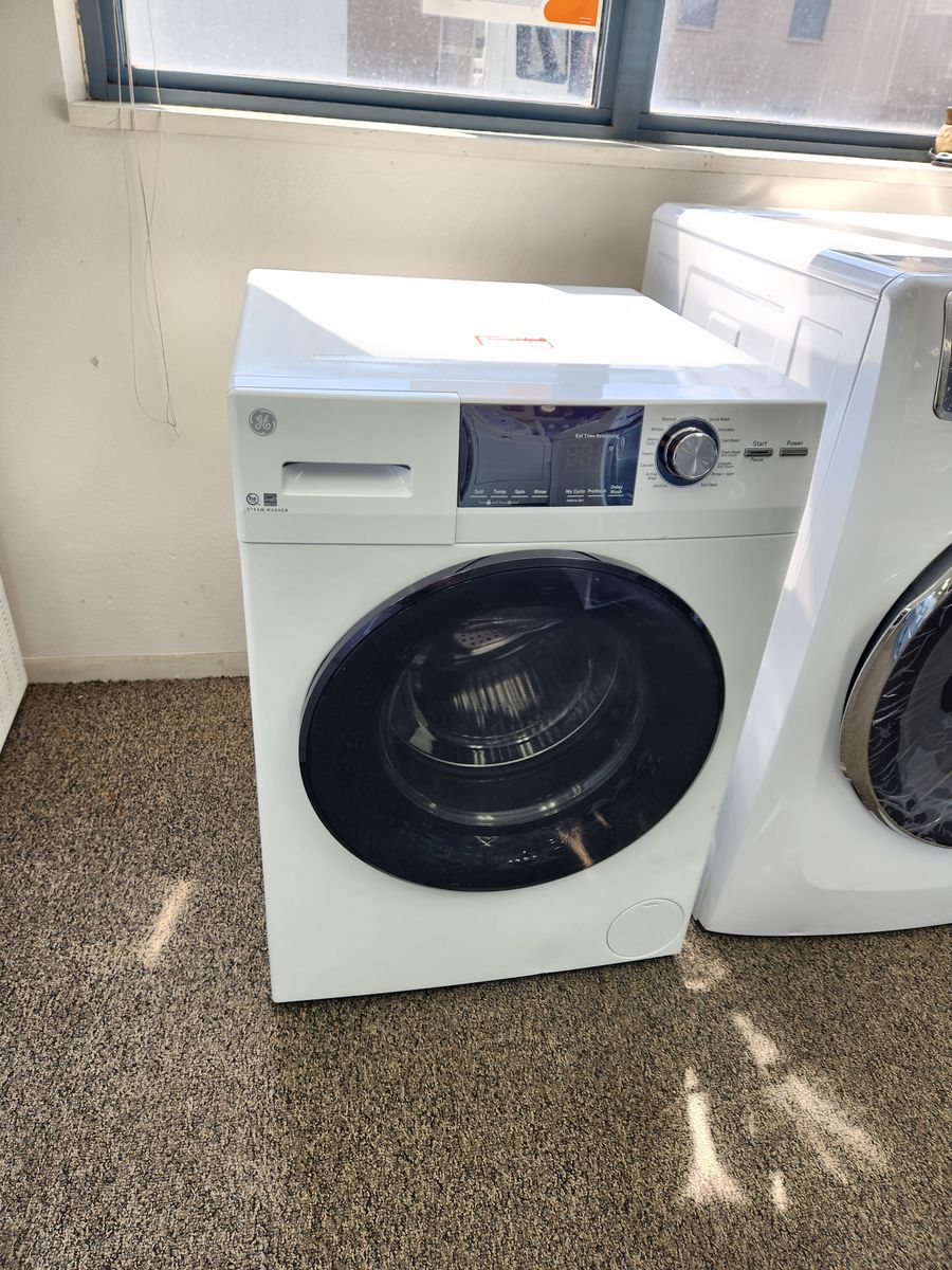 GE 2.4 cu. ft. White Front Load Washer - With a Full Warranty