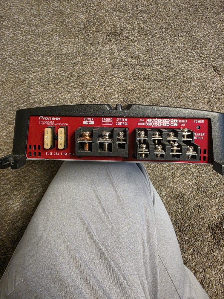 Main image 3