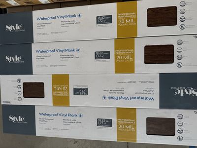 577 SqFt Chestnut Oak Waterproof Vinyl Plank Flooring LVP