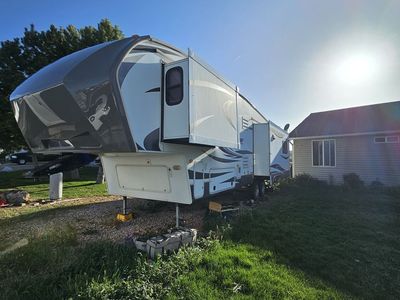 2013 Keystone Cougar 327 RES