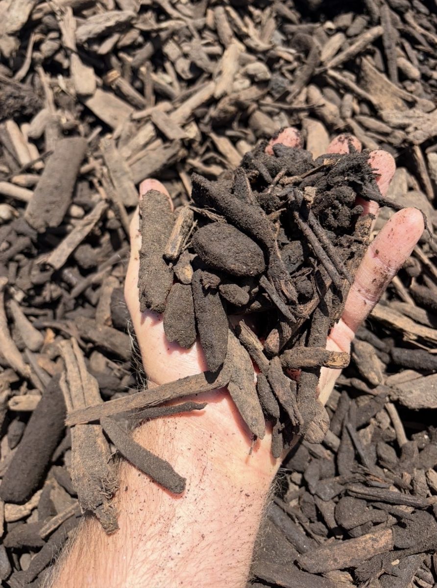 5 cubit yards dark wood chips delivered!