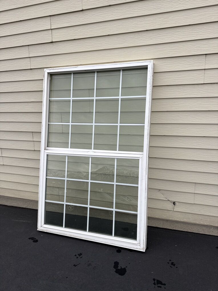 Used 8000 Series Alside Single Hung