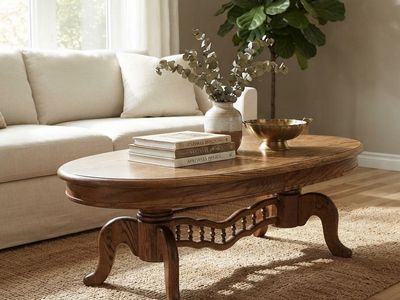 Vintage Oak Oval Coffee Table with Carved Spindle Legs - Excellent Condition