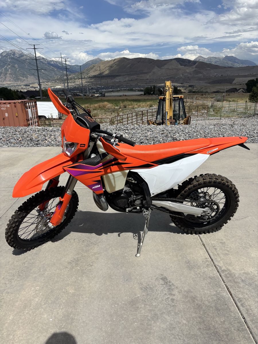 2024 KTM 300 XC-W with only 16.4 hours   $10,000 OBO