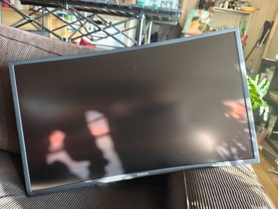 SAMSUNG C32HG70 32 inch monitor