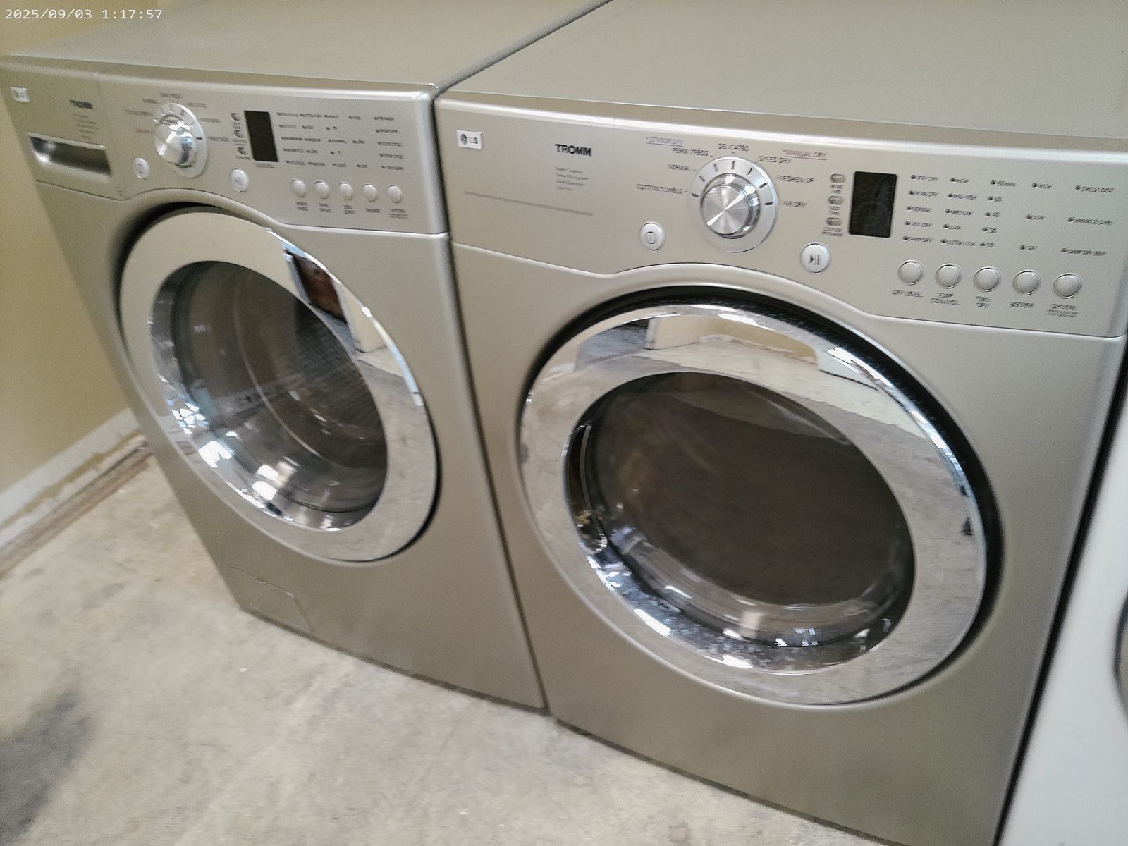 Stackable Front Load Washer and dryer~90 Day Guarantee