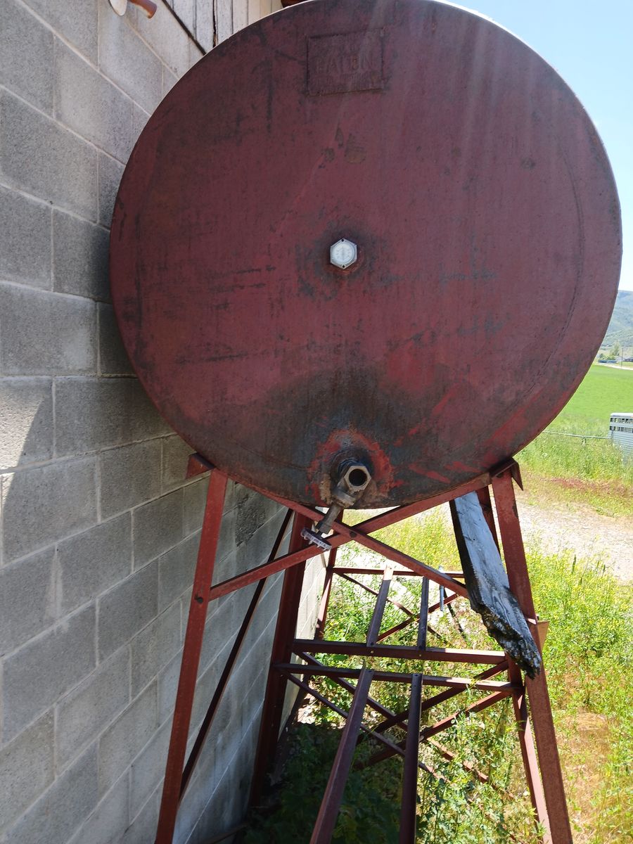 Main image 2