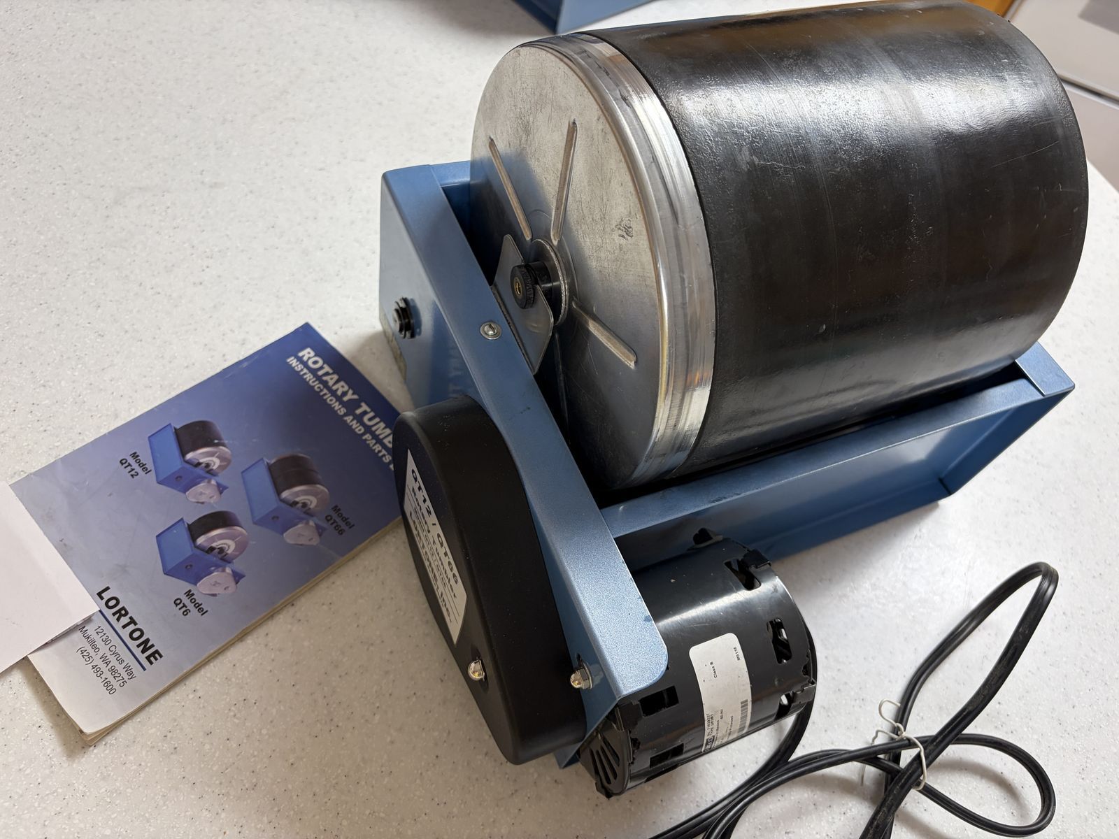 Lortone QT12 / QT66 Lapidary Rock Tumbler with 12lb barrel