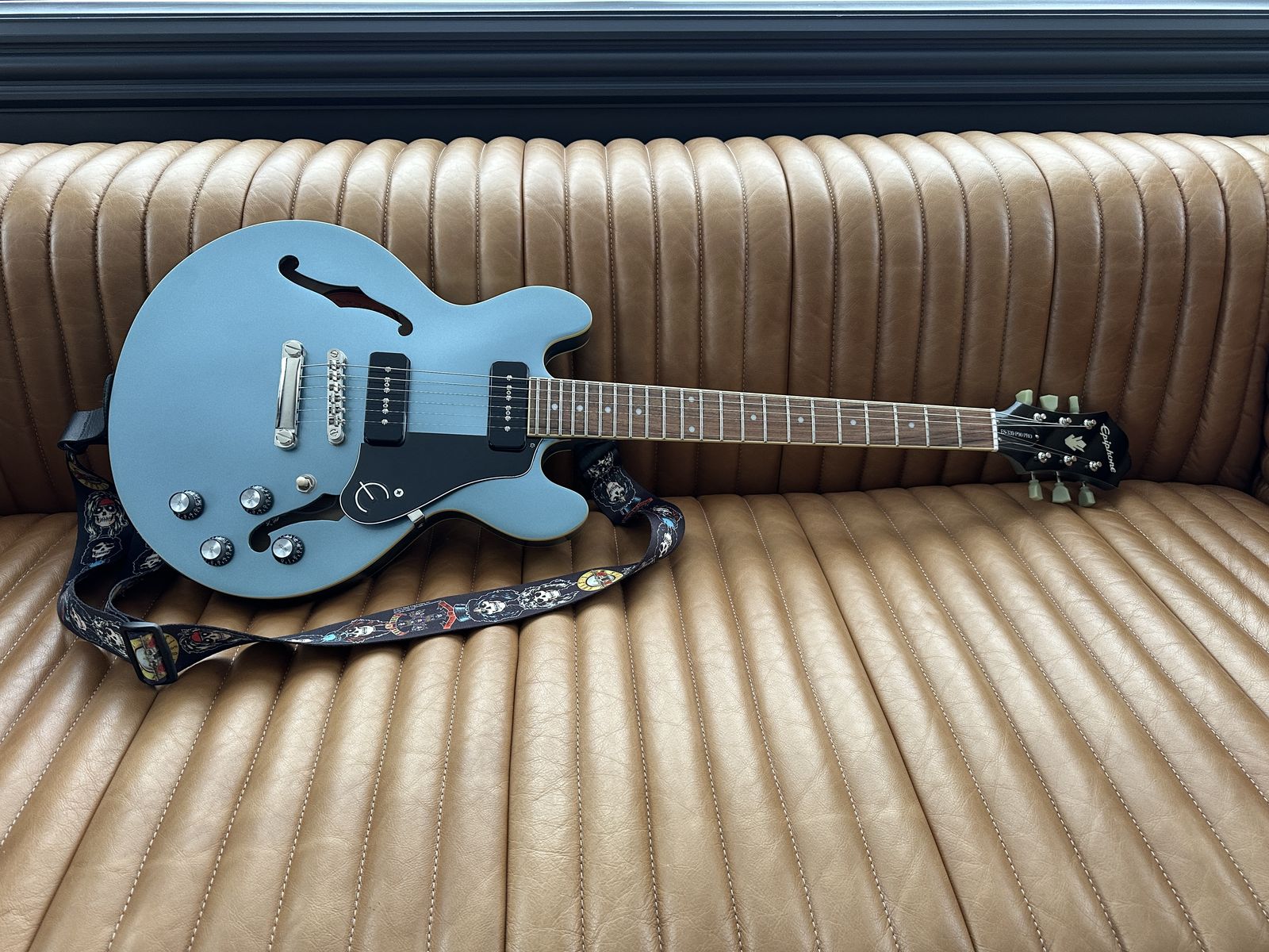 Epiphone ES-339 P-90 PRO Pelham Blue.