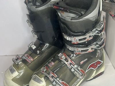 Nordica Ski Boots Skiing DownHill 270 275