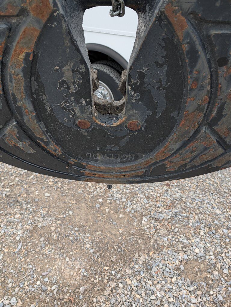 Holland fifth wheel plate
