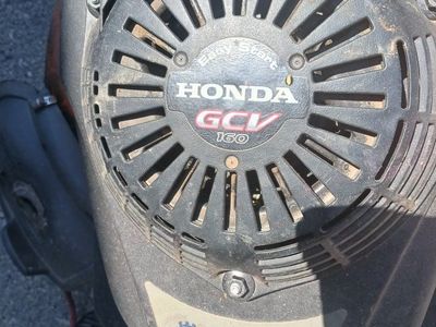 Husqvarna HU700F Self-Propelled Lawn Mower with Honda GCV 160 Engine