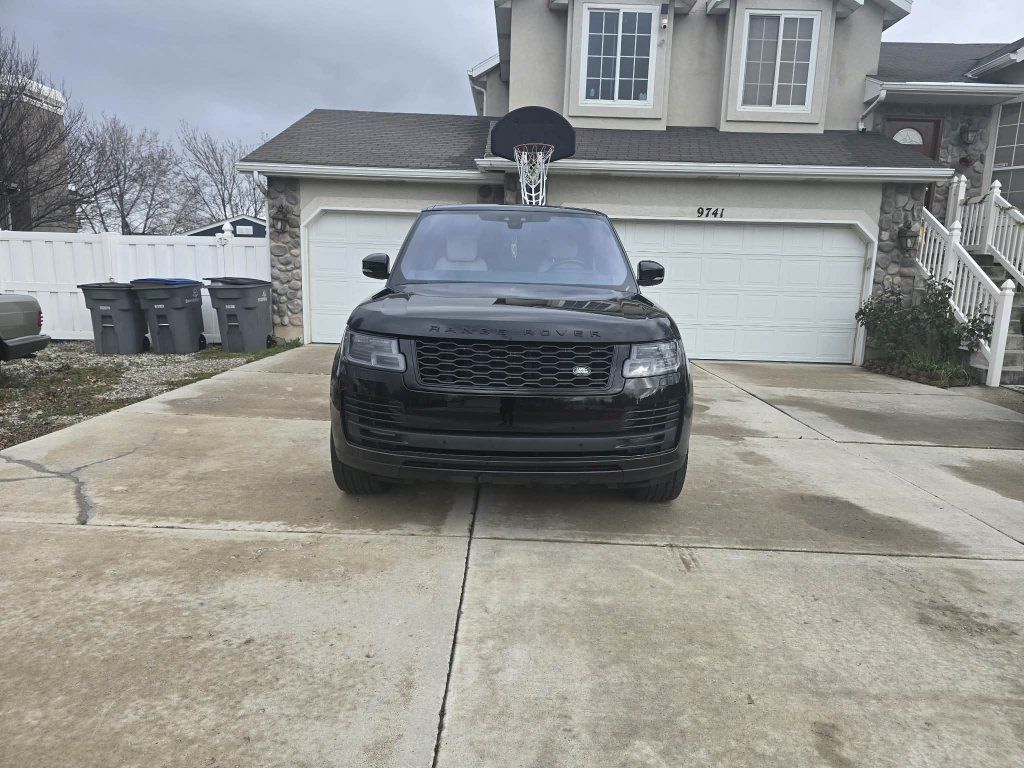 2022 Land Rover Range Rover P525 HSE