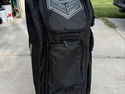 NIW GS Sports V2 Roller Bag