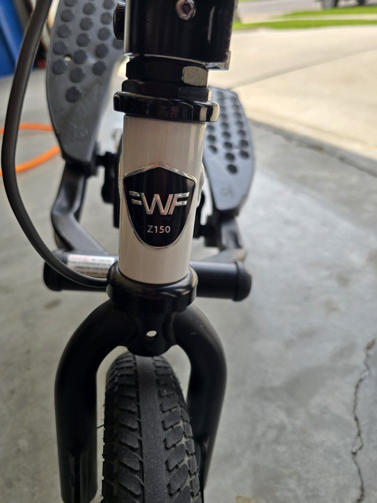 WF Z150 WingFlyer Bicycle Scooter White/Black