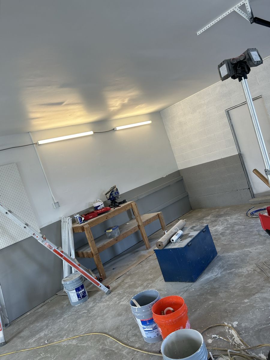 Shop/garage lights