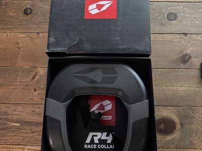 EVS race collar