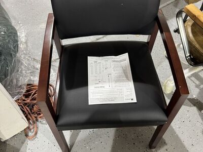 **NEW** Lesro Reception Chair