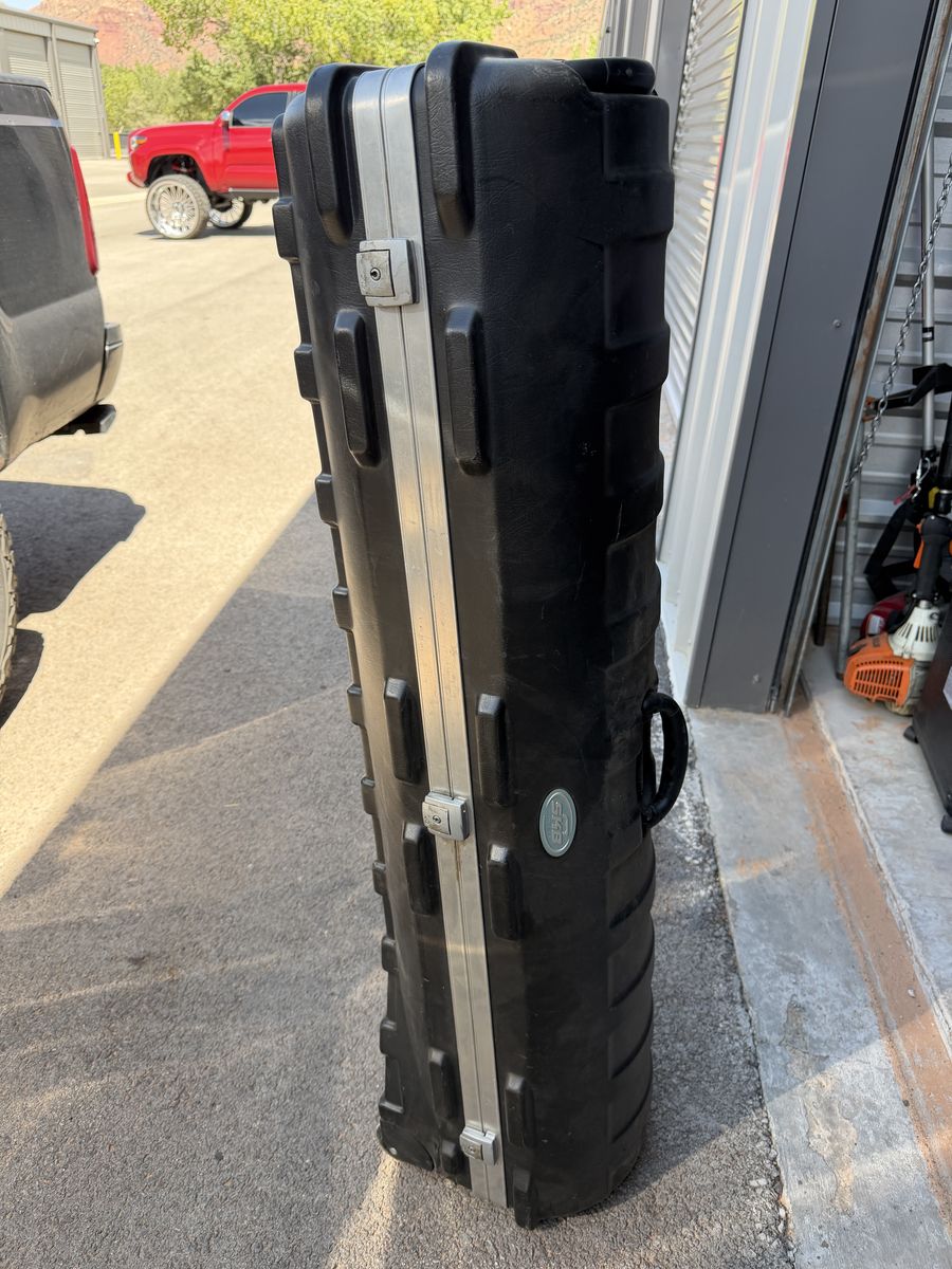 Golf club travel case