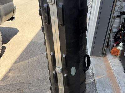 Golf club travel case