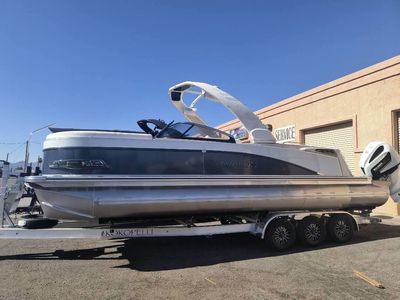2027 Avalon Excalibur LTD Twin SS 25 FT