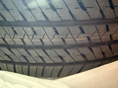 25 Land Cruiser wheels and tires