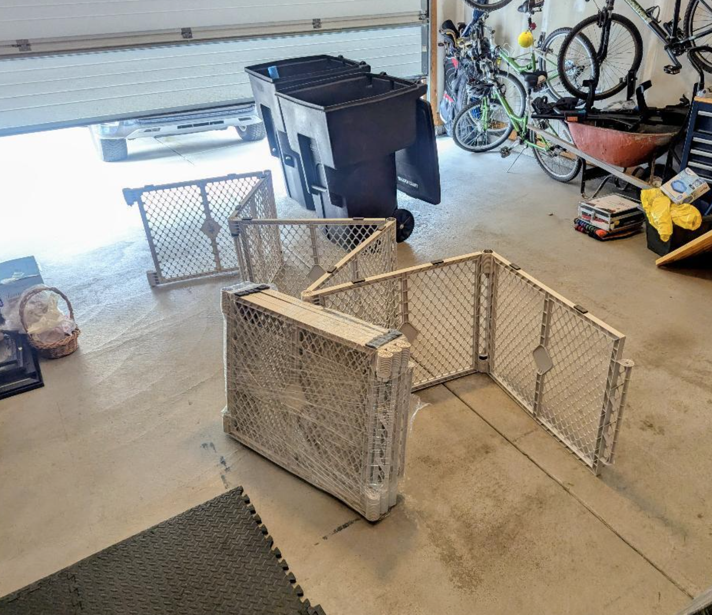Foldable plastic play yard for babies or pets. 30 foot total any shape $25
