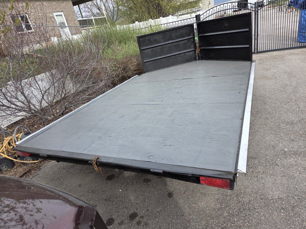 Snowmobile trailer 8'x12'