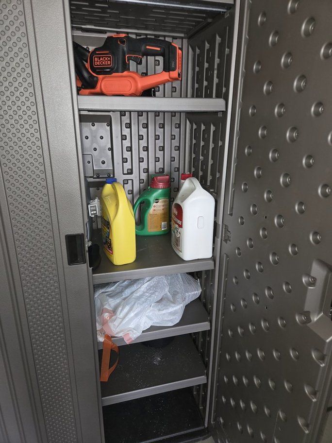 Main image 3