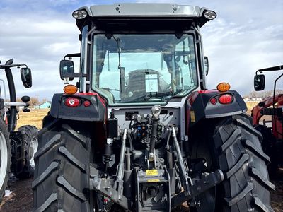 Massey Ferguson 5M.135 Dyna 4