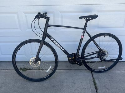 Nice Trek Bike XL- disc brakes