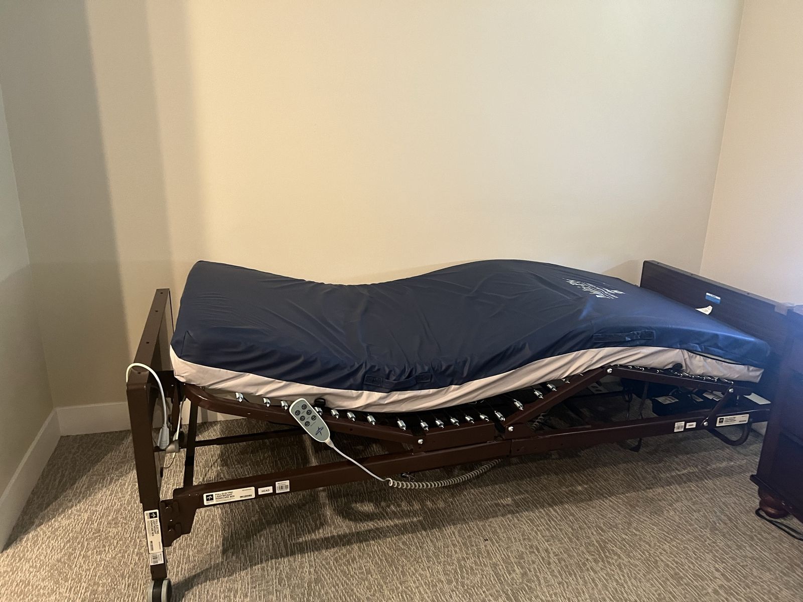 Full Electric Homecare Bed with Multi-Ply Mattress