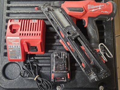 Milwaukee M18 Fuel 15 Gauge Finish Nailer