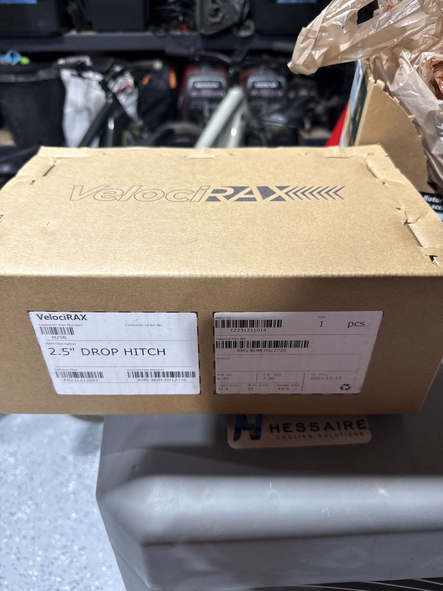 Velocirax 2 1/2 inch hitch extender