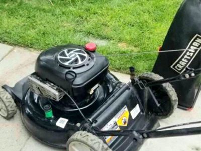 Craftsman Lawnmower- 21 Inch-Runs Great--