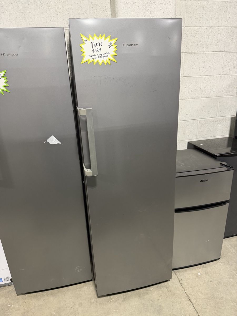 BRAND NEW!!! HISENSE 10.2CF CONVERTIBLE UPRIGHT FREEZER/FRIDGE