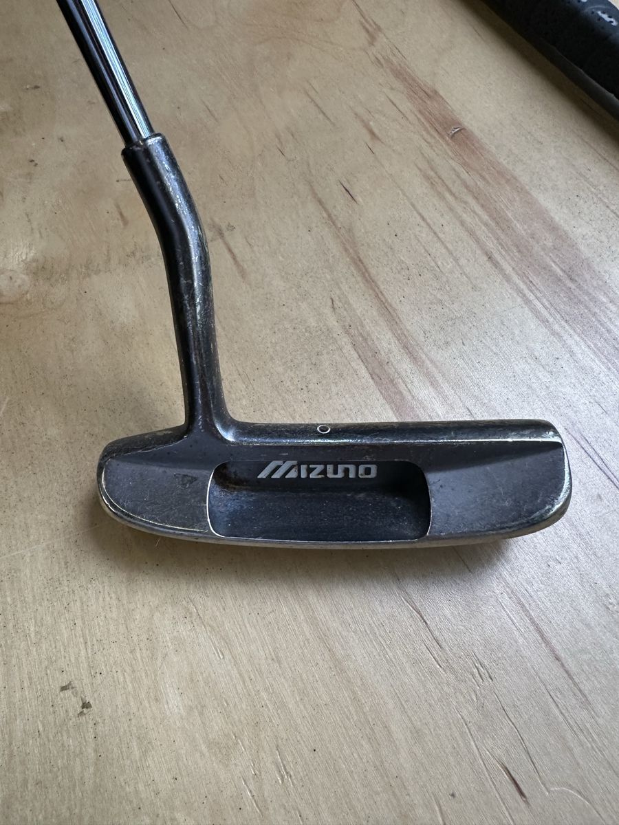 Mizuno TP MILLS putter. 9
