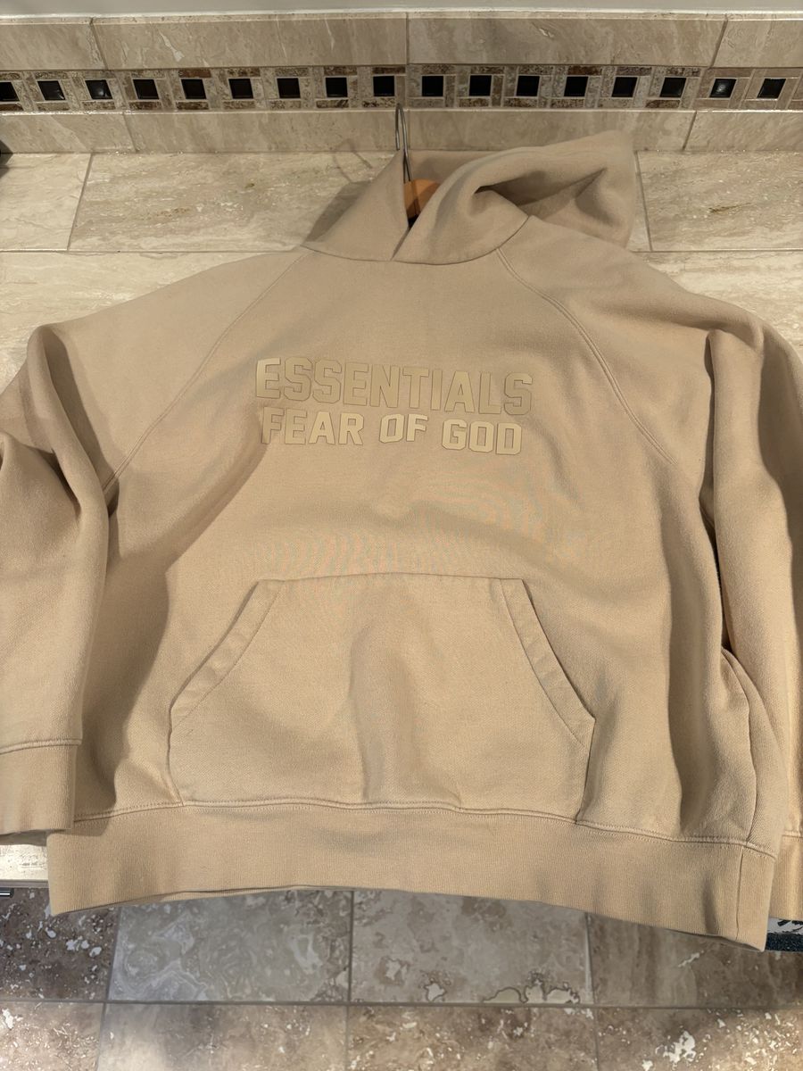 FEAR OF GOD ESSENTIALS