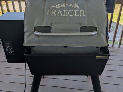 Traeger Pro Series 22 Pellet Smoker
