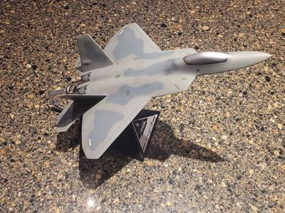 USAF Lockheed F-22 F/A-22 Raptor Tyndall AFB Florida Desk Model 1/48 Wood/Resin