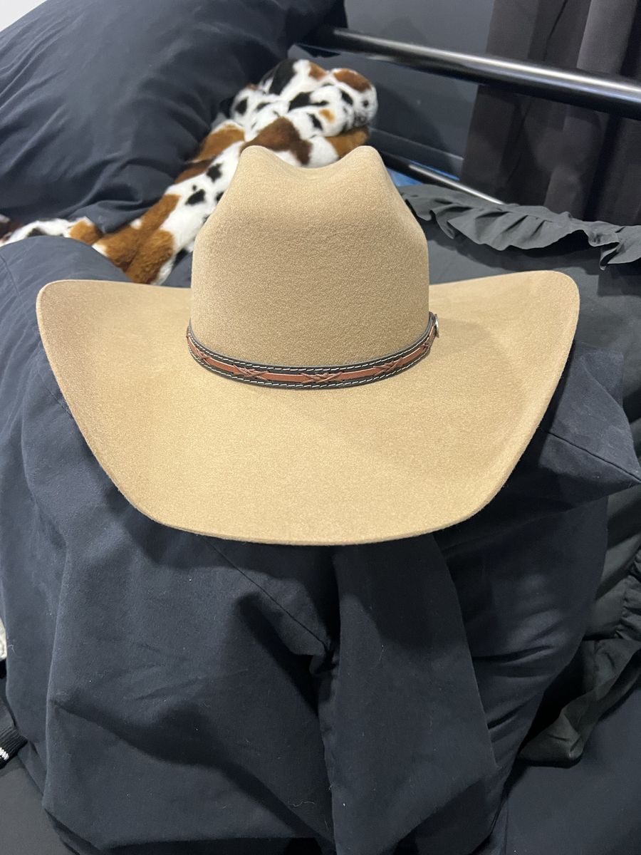 Cowboy hat