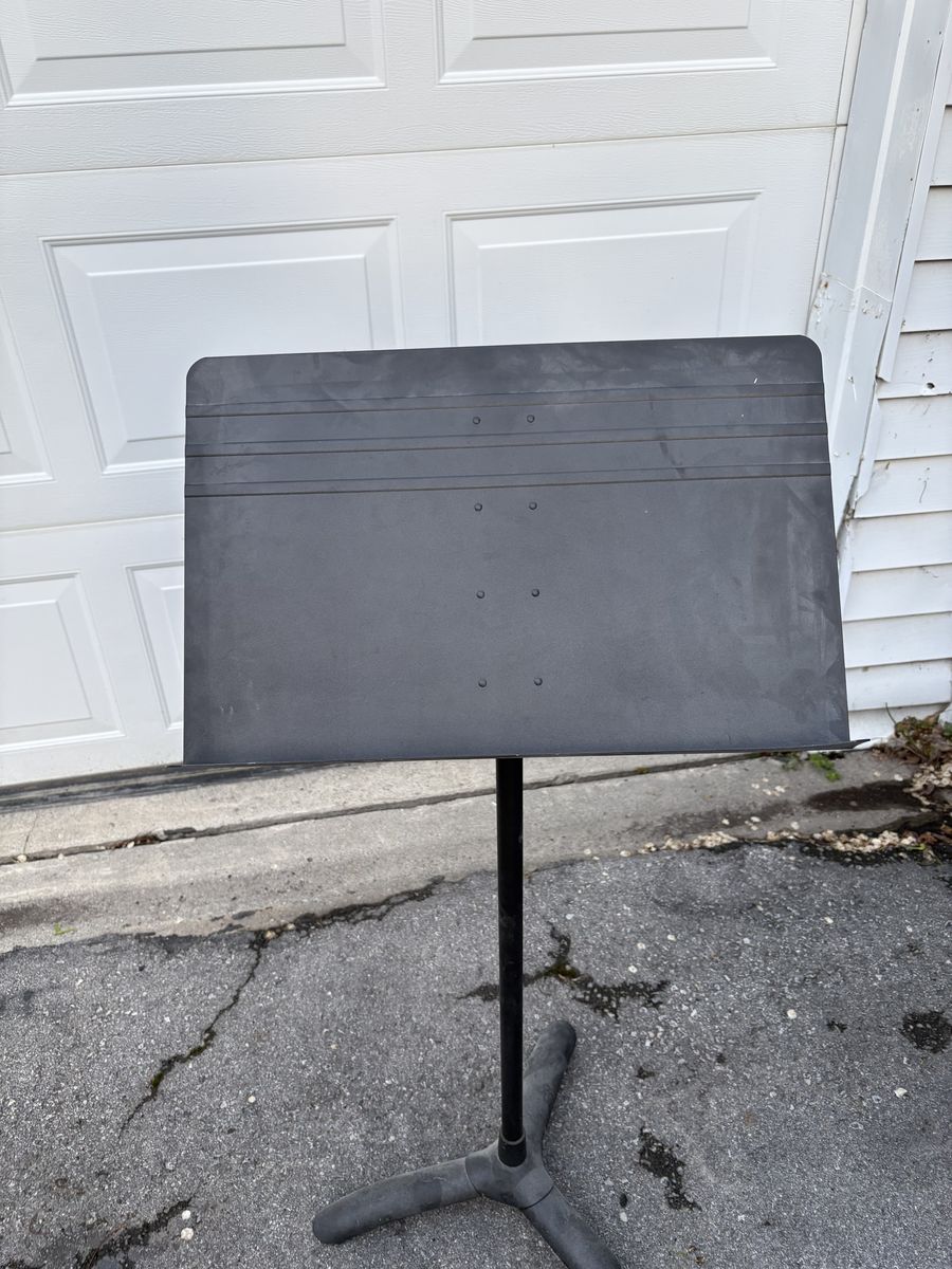Music stand
