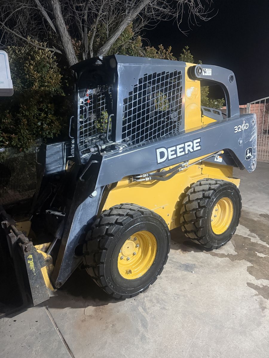 John Deere 326D Skid Steer Loader