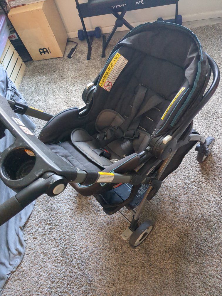 Graco Stroller with Infant Car Seat and Two Car Seat Bases Set