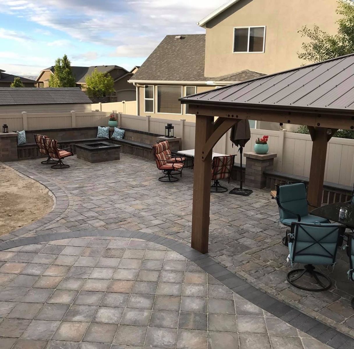 The Best in Luxury Outdoor Living Spaces!