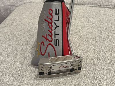 Scotty Cameron Studio Style Squareback Putter with Headcover - Right Handed Golf Club