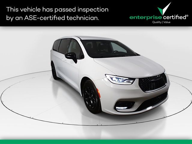 2024 Chrysler Pacifica Plug-In Hybrid S Appearance